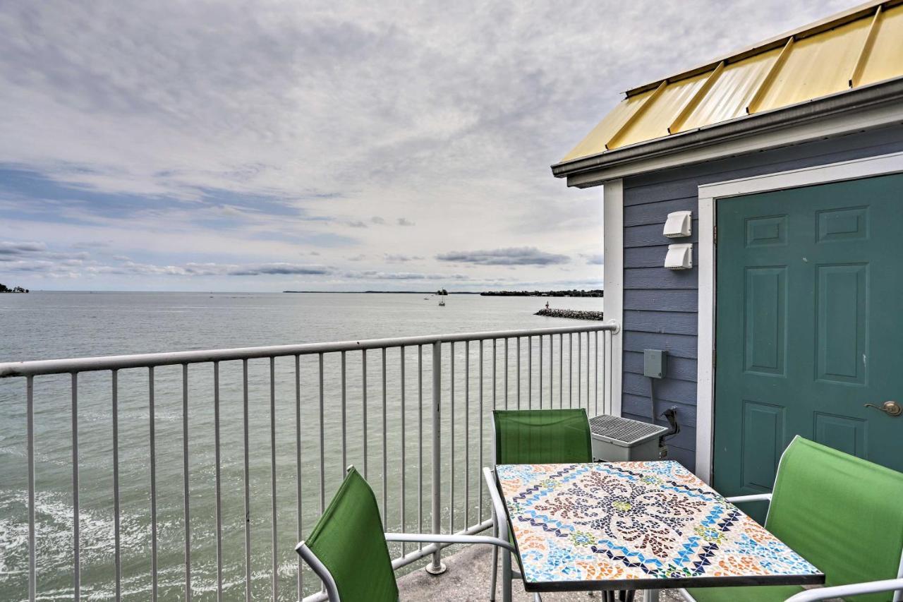 Resort-Style Condo With Lake-View Balcony! プットインベイ エクステリア 写真