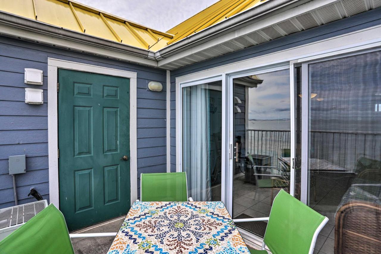 Resort-Style Condo With Lake-View Balcony! プットインベイ エクステリア 写真