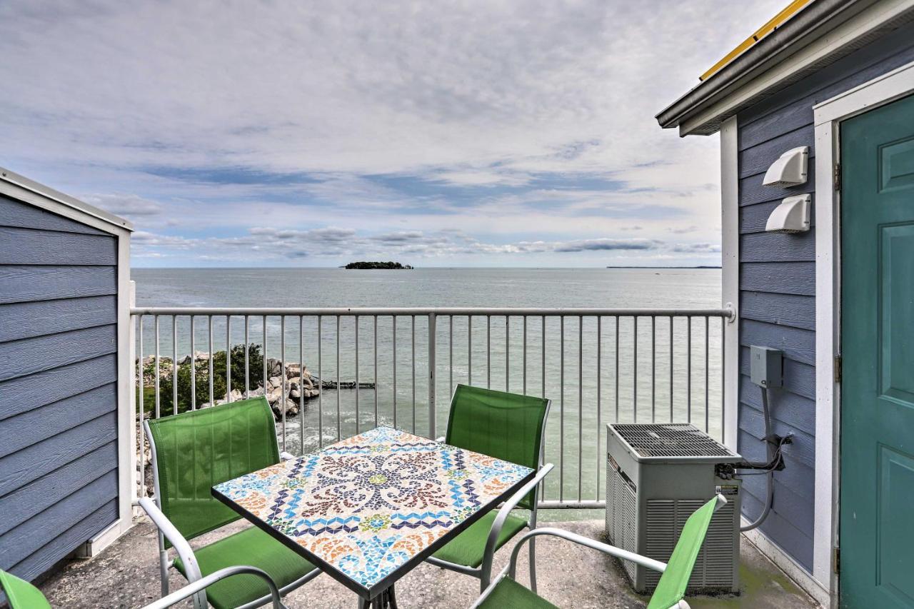 Resort-Style Condo With Lake-View Balcony! プットインベイ エクステリア 写真