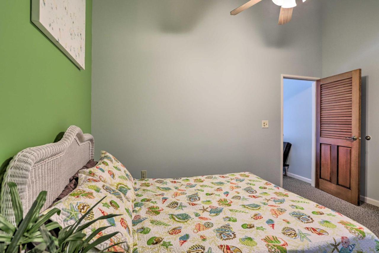 Resort-Style Condo With Lake-View Balcony! プットインベイ エクステリア 写真