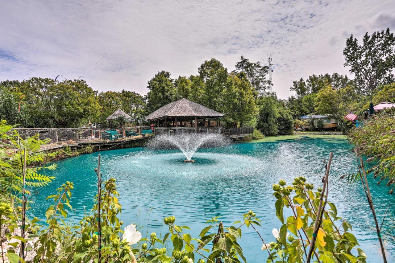 Resort-Style Condo With Lake-View Balcony! プットインベイ エクステリア 写真